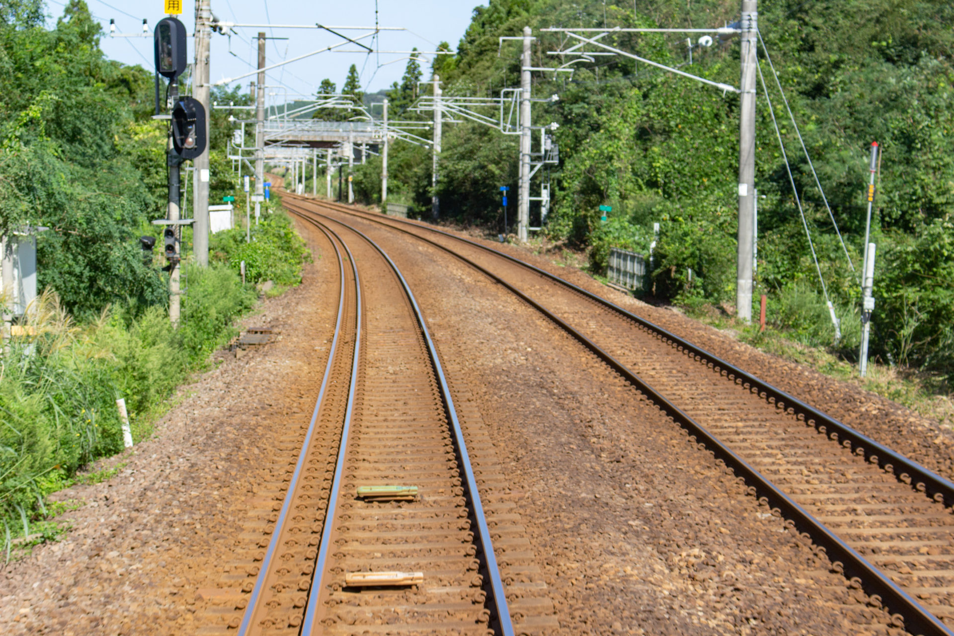 三線軌条とは 秋田新幹線と並走する在来線に乗る 青春18きっぷ放浪記
